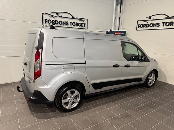 Ford Transit Connect 8 of 22