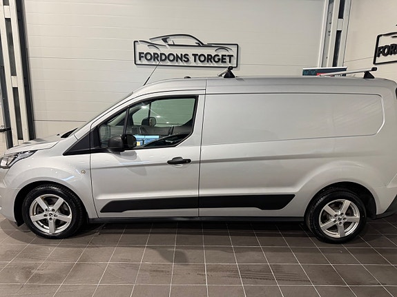 Ford Transit Connect 4 of 5