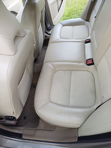 Volvo V70 5 of 5
