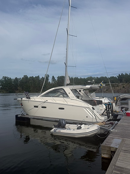 Sealine SC35 2 of 5
