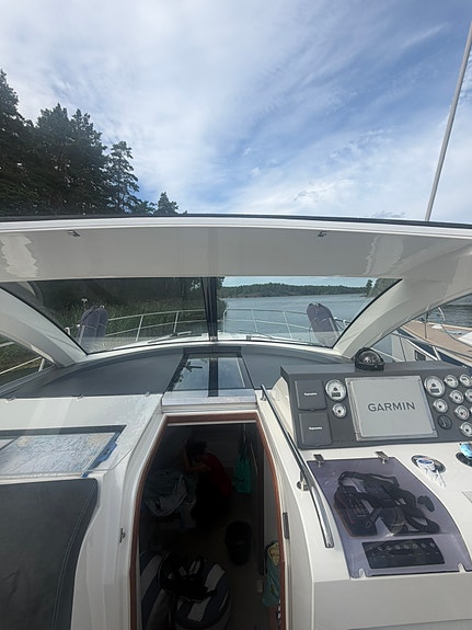 Sealine SC35 3 of 5