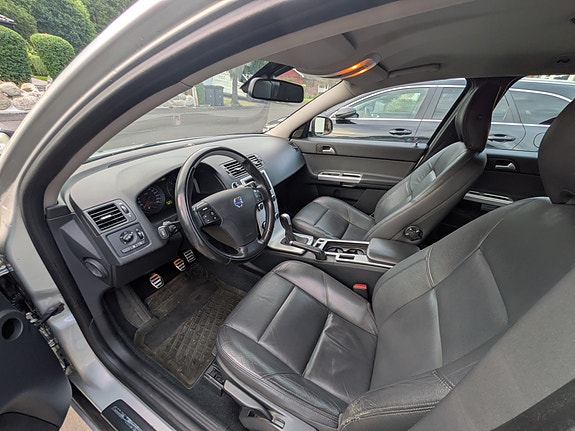 Volvo V50 3 of 3
