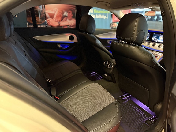 Mercedes-Benz E200 d 20 of 20