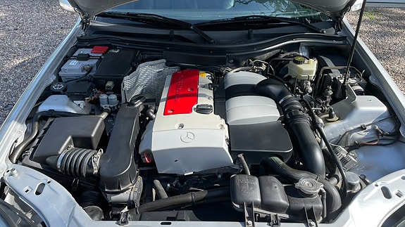 Mercedes-Benz SLK230 3 of 5