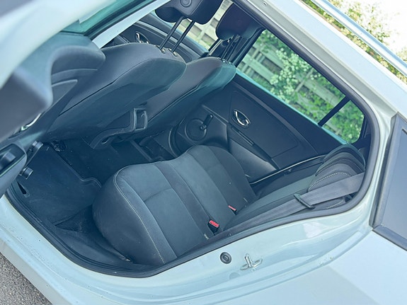 Renault Megane III 6 of 6