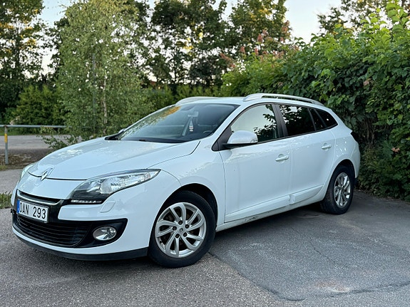 Renault Megane III 2 of 5