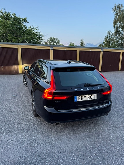 Volvo V90 3 of 4