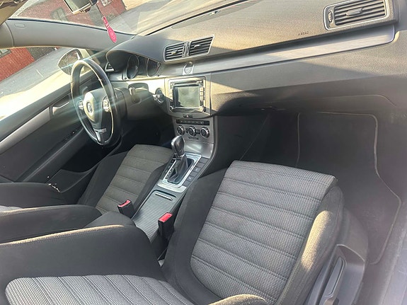 Volkswagen Passat 6 of 8