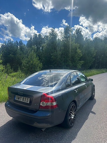 Volvo S40 4 of 5