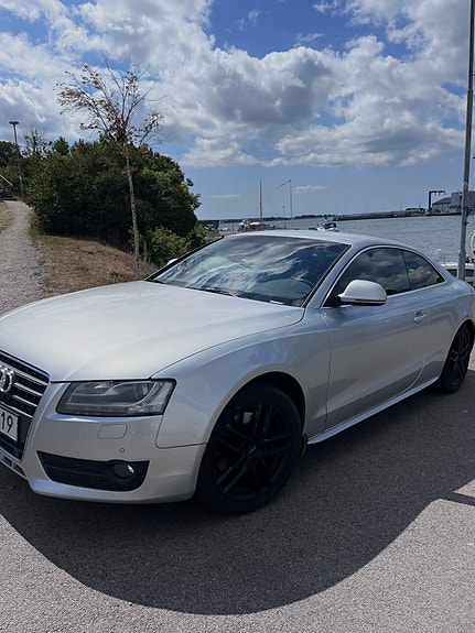 Audi A5 2 of 5
