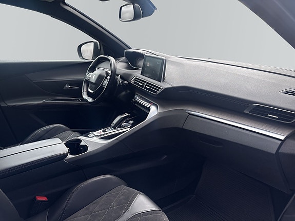 Peugeot 5008 10 of 15