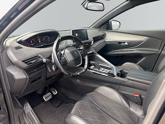Peugeot 5008 7 of 15