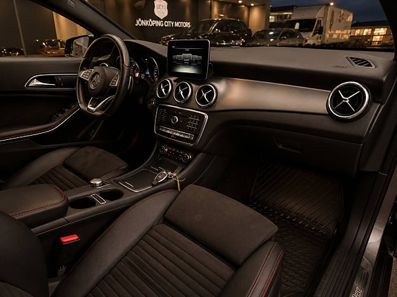 Mercedes-Benz CLA200 d 15 of 29