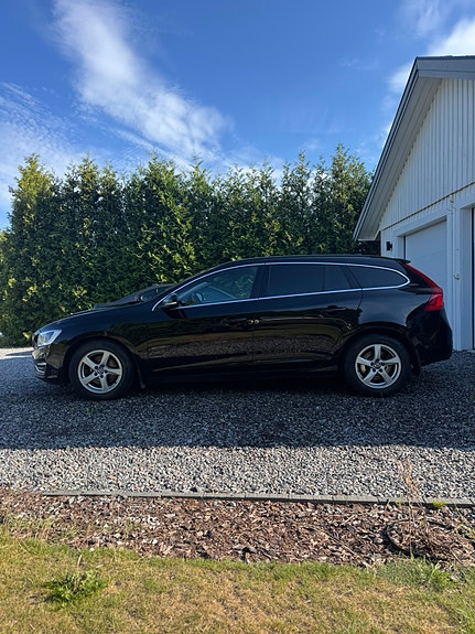 Volvo V60 6 of 6