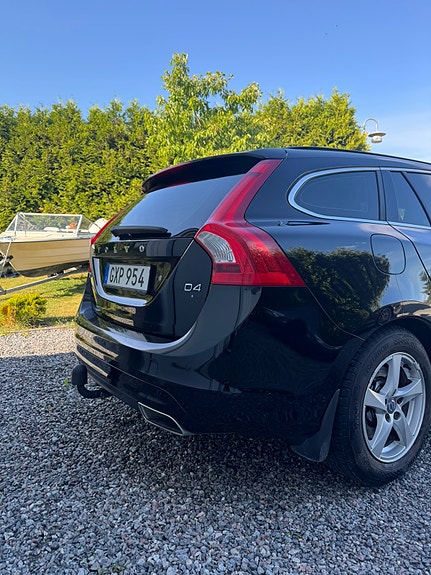 Volvo V60 3 of 6