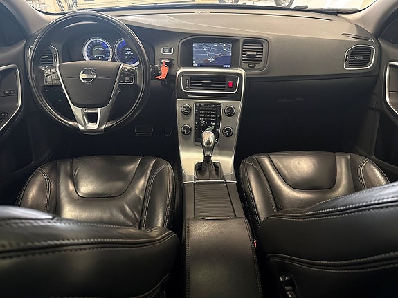 Volvo V60 7 of 25