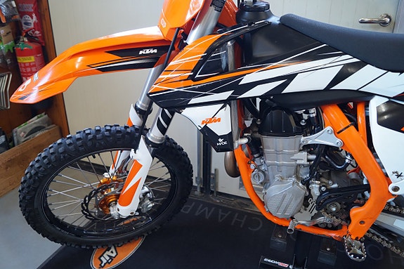 KTM SXF 450 2 of 8