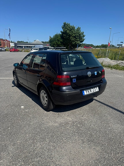 Volkswagen Golf IV 3 of 5