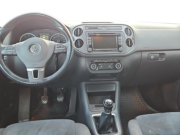 Volkswagen Tiguan 5 of 5