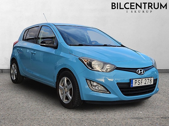 Hyundai i20 2 of 5