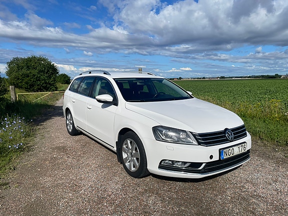 Volkswagen Passat 3 of 5