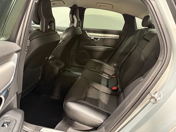Volvo S90 13 of 20