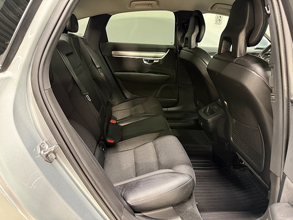 Volvo S90 14 of 20