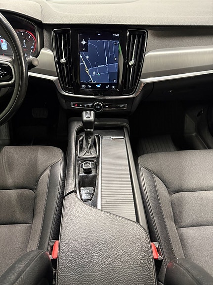 Volvo S90 16 of 20