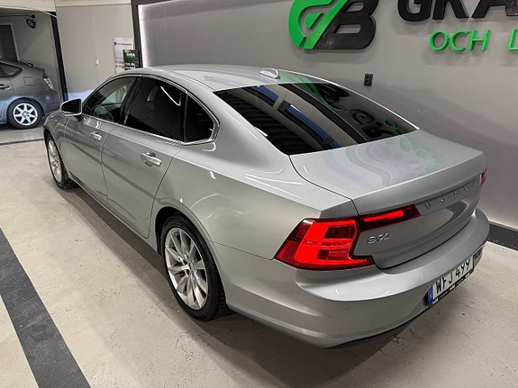 Volvo S90 3 of 5