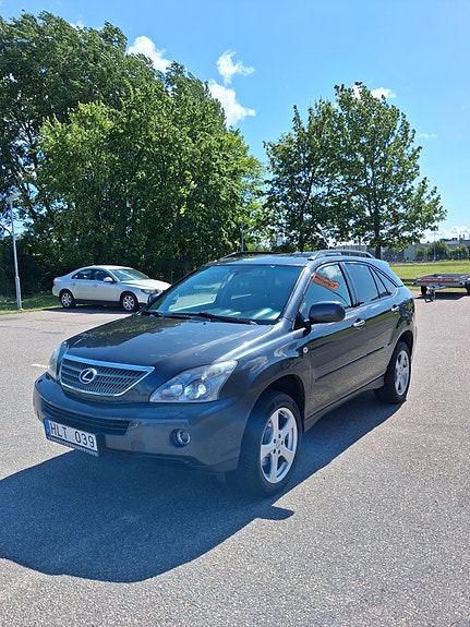 Lexus RX400h 2 of 6