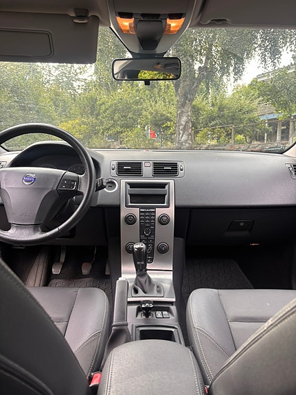 Volvo V50 5 of 5