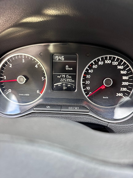 Volkswagen Polo 5 of 5