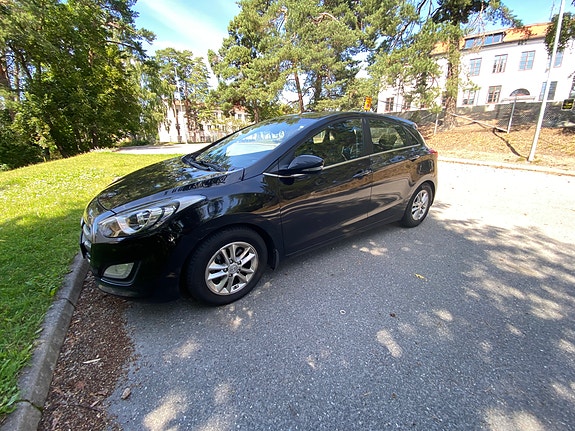 Hyundai i30 4 of 5