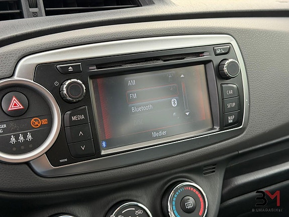 Toyota Yaris 18 of 18