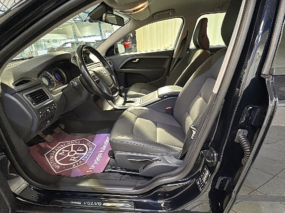 Volvo V70 18 of 18