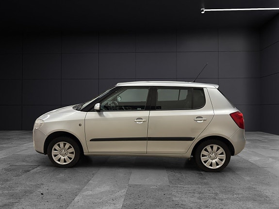 Skoda Fabia 3 of 5