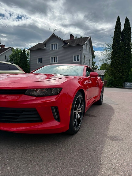 Chevrolet Camaro 3 of 5