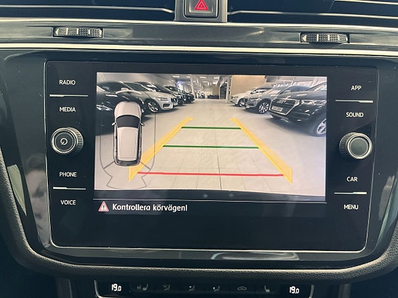 Volkswagen Tiguan 17 of 19