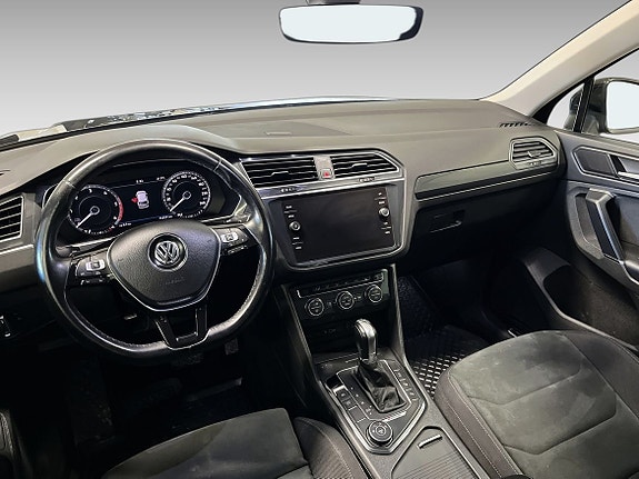 Volkswagen Tiguan 13 of 19