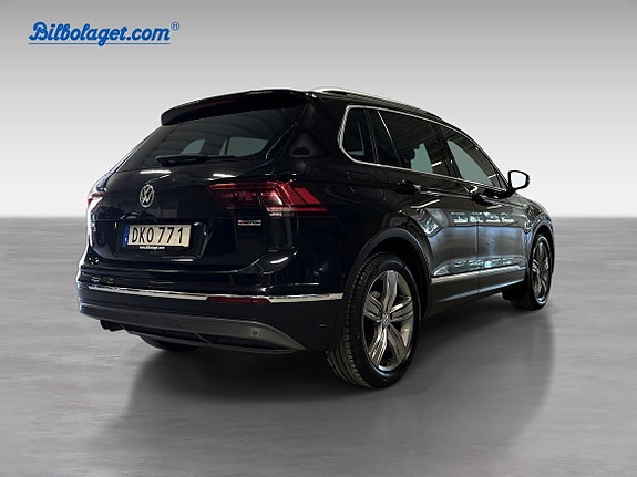Volkswagen Tiguan 5 of 19