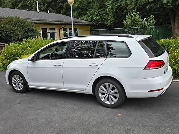 Volkswagen Golf VII 2 of 5