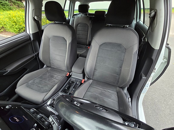 Volkswagen Golf VII 5 of 5