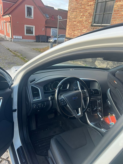 Volvo XC60 5 of 5