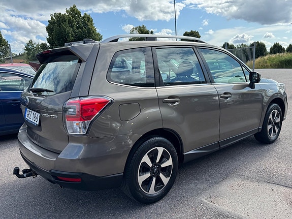 Subaru Forester 5 of 30