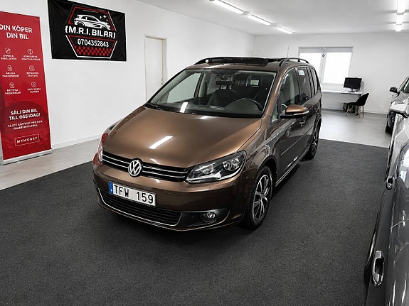 Volkswagen Touran 2 of 23