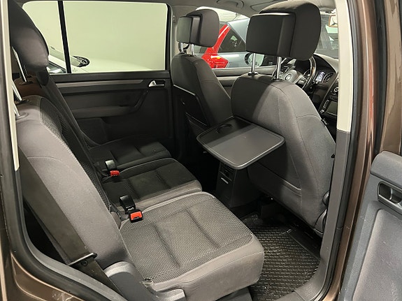 Volkswagen Touran 10 of 23