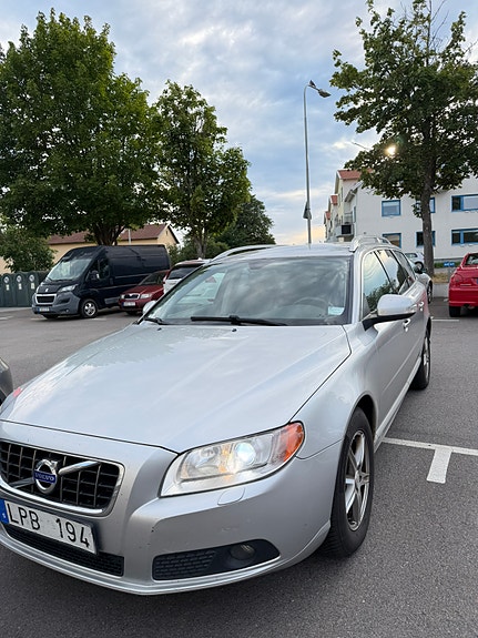 Volvo V70 6 of 6
