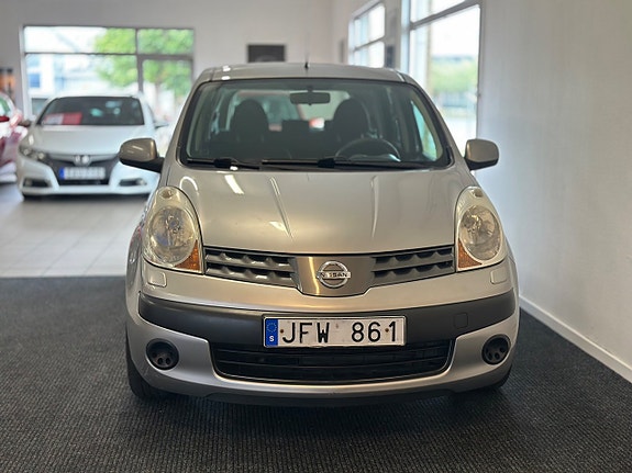 Nissan Note 2 of 5