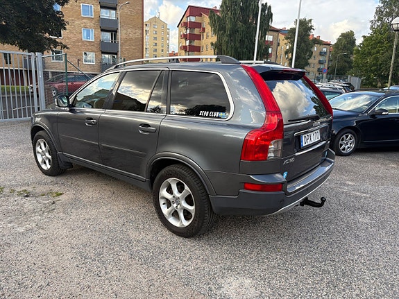 Volvo XC90 5 of 9