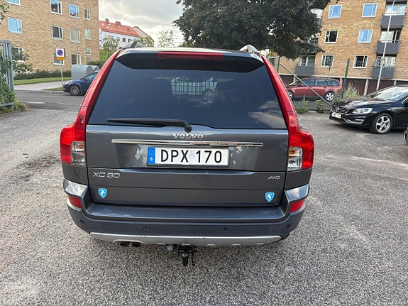 Volvo XC90 4 of 9